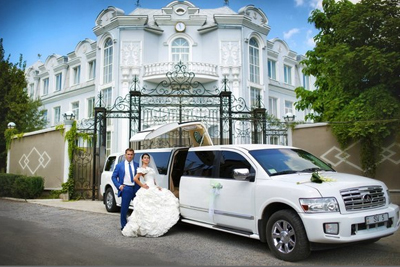 Лимузин Infiniti QX56 на прокат в Киеве