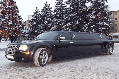 Лимузин Chrysler 300C на прокат в Киеве