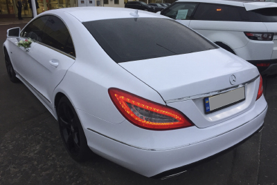Престижный автомобиль Mercedes СLS AMG на прокат в Киеве