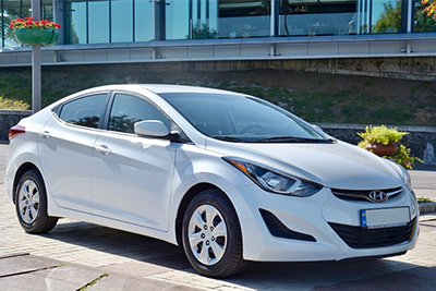 Седан Hyundai Elantra на прокат в Киеве